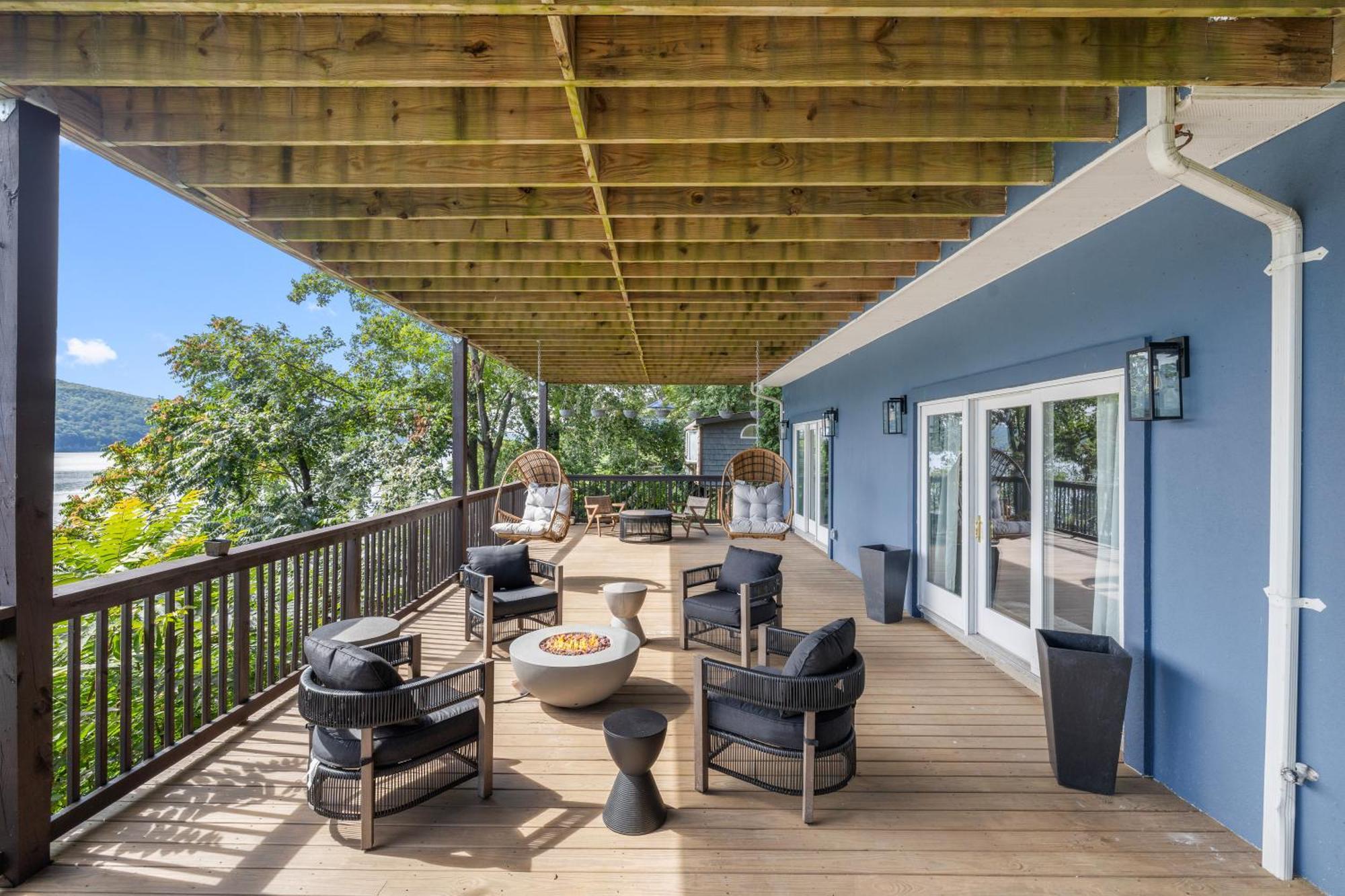 Lakeview House - Hot Tub - Firepit - Stunning Views - Spacious Deck - Cozy Living Room - Bar Greenwood Lake エクステリア 写真