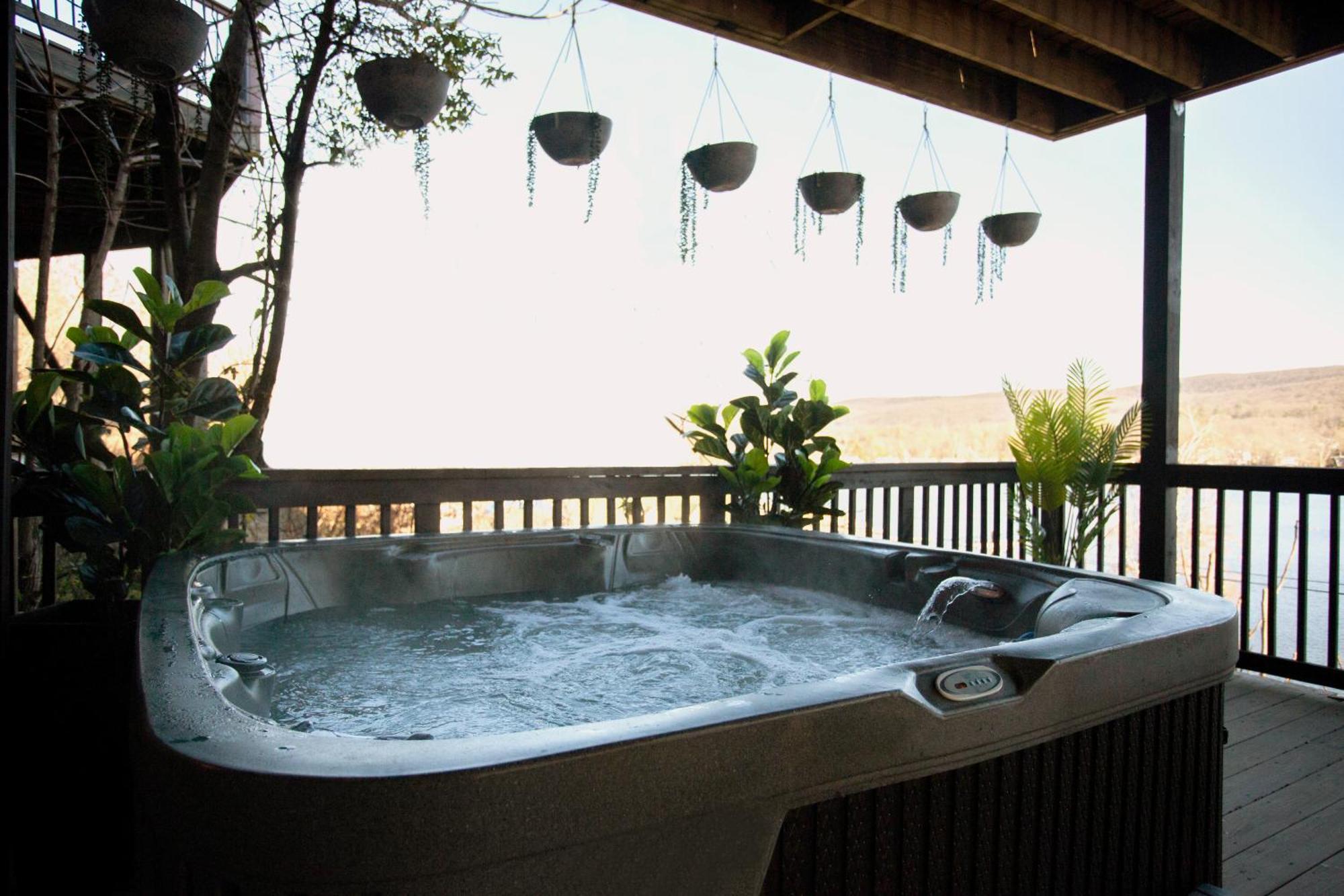 Lakeview House - Hot Tub - Firepit - Stunning Views - Spacious Deck - Cozy Living Room - Bar Greenwood Lake エクステリア 写真